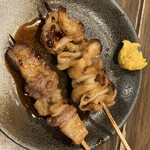 もつ焼き松ちゃん - シロ、カシラ各110