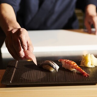 壽司師傅製作的“特色壽司”