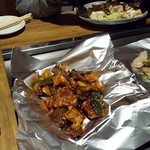 赤ちょうちん - 味噌だれ！ホルモン、ハラミ他