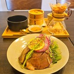 アジャーラー - 