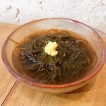 Okinawa Sakaba Junimaru - モズク酢