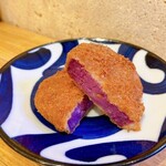 Okinawa Sakaba Junimaru - 紅芋コロッケ
      
      
