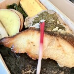 刷毛じょうゆ 海苔弁 山登り - 接写