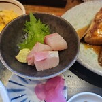 わらじや - カンパチ造り