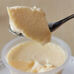 Cafe. Cream - 自家製プリン③