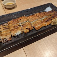 うなぎ四代目菊川 東京駅黒塀横丁店 - 