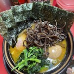 家系ラーメン とらきち家 - 
