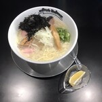 menya 787 - 背脂牡蠣らーめん 税込1,350円