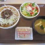 Sukiya - 黒だれ白髪ねぎ牛丼 並盛 シーザーサラダセット