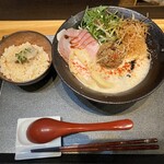 鯛担麺専門店 抱きしめ鯛 - 