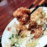 とんかつ六角箸 - 鶏カラのアップ