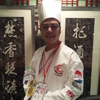 中国料理世界大会チャンピオンが作る「餃子」を新橋で味わえる！