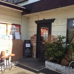 玄関風景、普通の家の入口みたいだ