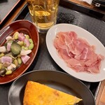 Bar&Tapas Celona - こんな感じ〜