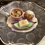 四季彩料理　藤美 - あさりの味噌焼き
            五平餅のスモークチーズがけ
            新玉ねぎの豆腐