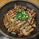 マルハのカルビ丼 - カルビ丼