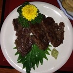 海鮮・話食処 しん - 和牛カルビ、ワサビを付けてサッパリと美味しい