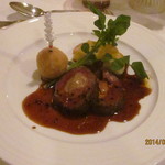 レストラン　ミュゼ - 牛フィレ肉とフォアグラのロッシーニ　ペリグーソース　百合根のコロッケ