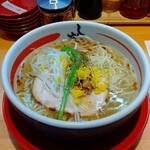 大阪塩系ラーメン しおや - 「天然塩ラーメン 大盛・柚子多め」全景