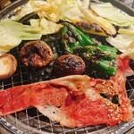 Tabenomihoudai Yakiniku Dainingu Chikaraya - ブリスケのすきやき