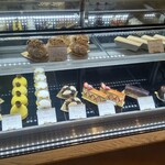 ア コテ ドゥ テ - 