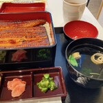 Unagi No Naruse - うな重・竹、2,200円。