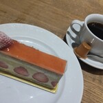 ア コテ ドゥ テ - 