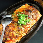 ホルモン藤虎 - 激辛麻婆鉄板