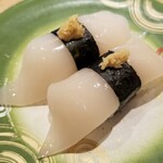 回転寿し トリトン - 津軽海峡産ヤリイカ耳。