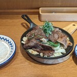 Tsubameya - 熊本県産あか牛と野菜の鉄板焼き　1,716円