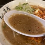 タンメン笑盛 - スープは味噌っぽい味