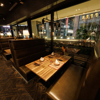 リゾートのような空間で本格タイ料理＆ラム肉料理をご堪能♪