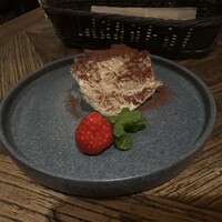 シャイニーアウル 表参道 - 