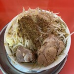 麺でる - 小ラーメン（800円）ニンニク、ヤサイ、アブラ、魚粉
