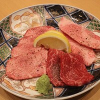 神戸焼肉 金虎 - 