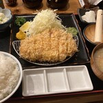 Tonkatsu Iwai - ロースとんかつ定食