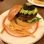 バーガー喫茶 チルトコ - WASABI AVO BURGER（1,650円税込）