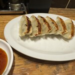 餃子ノ酒場 太陽ホエール  - 