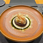 H - 「八色しいたけ」と「毛蟹」を使った一品