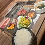 Shinjuku Yakiniku Buruzu - 