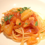 Cucina Italiana 東洞 - スパゲッティーニ パンチェッタと長芋のアラビアータ