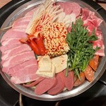 ユッケ 焼肉 生サムギョプサル 手打ち冷麺 ハヌリ - 