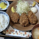 割烹 三友 - 一口では食べられない