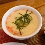 cafe 野野 - ◯茶碗蒸し
顆粒だと思うけれど出汁感もキチンとあって
桜えびチョロっと、椎茸の旨味が
シッカリ目に出ていて美味しいなあ

下にはスイートコーンが沈んでた