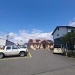 cafe 野野 - 店舗外観、駐車場