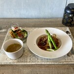 洋食カフェ アイリー - 料理写真:パスタ、スープ付き
