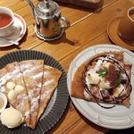 CREPERIE ALCYON TEA TABLE CAFE - 