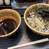 なぜ蕎麦にラー油を入れるのか。 新橋店