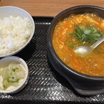カルビ丼とスン豆腐専門店 韓丼 秋田中央店 - 豚キムチスン豆腐