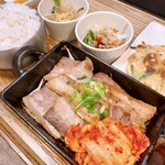 韓美膳 - 三元豚サムギョプサルセット